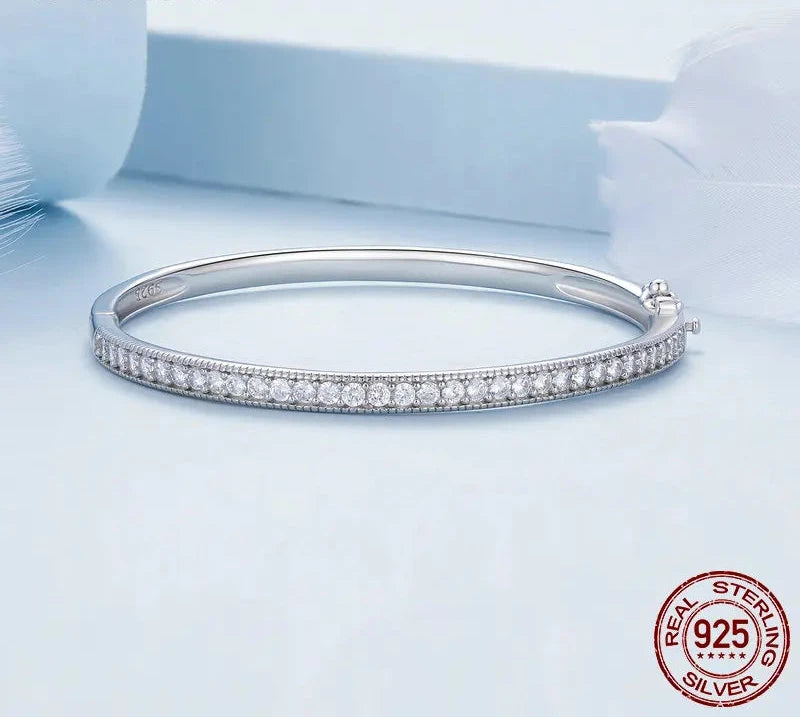 925 Sterling Silver CZ Bangle Bracelet Plated in Platinum Fine Jewelry Gift for Mom Women Wife Girls BSB130