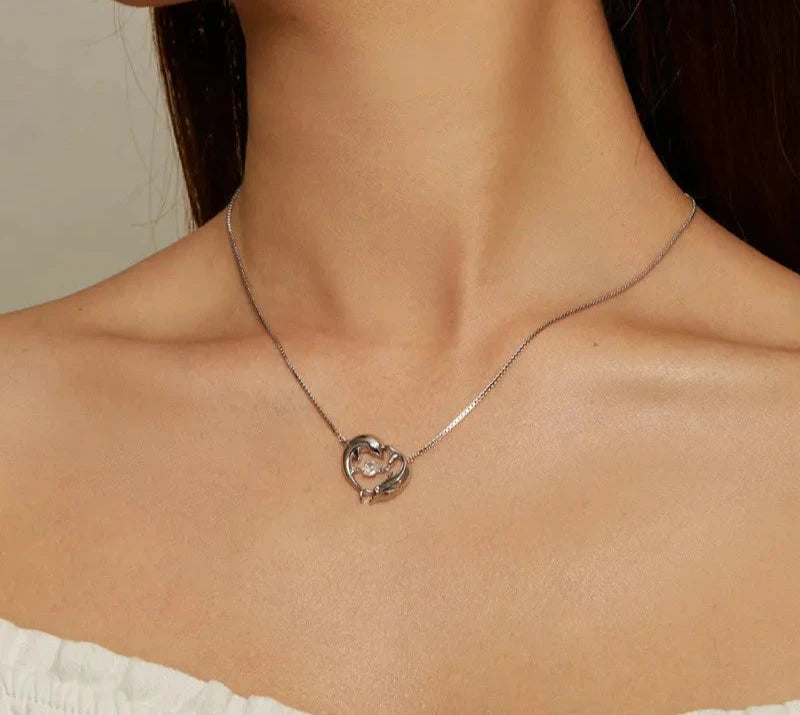 925 Sterling Silver Connected Double Dolphins Necklace Shiny Zircon Love Neck Chain for Women Fine Jewelry BSN340